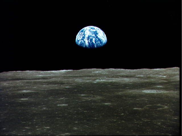 a11earthrise640x480.jpg
