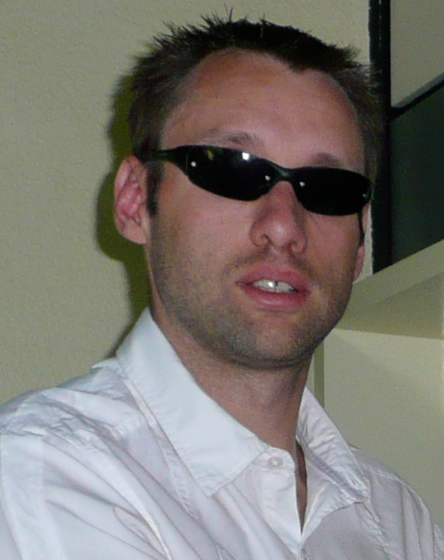 tom.png